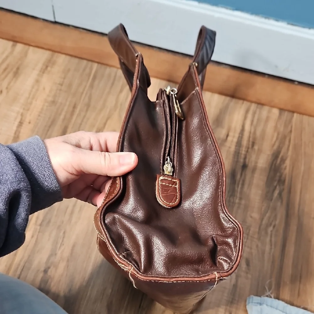 Mondani New York Women’s Brown Tote Bag